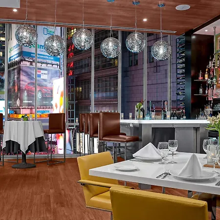 Hilton Garden Inn New York - Times Square Central-3